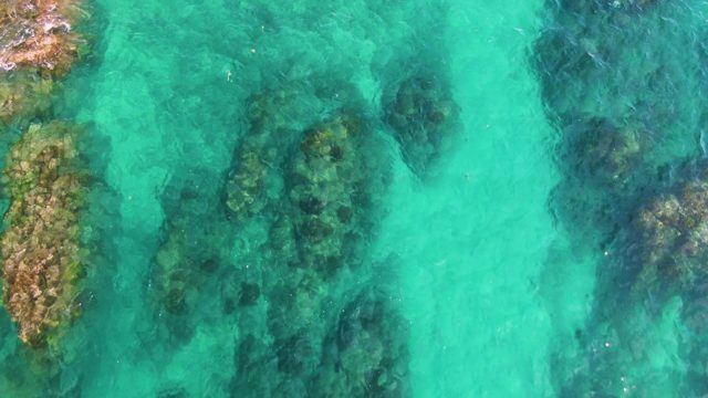 EL TULE LOS CABOS BCS MEXICO-2022: Clear Turquoise Water Over Underwater Rocks