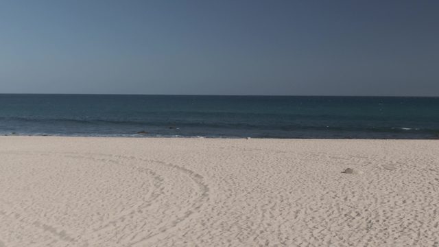COSTA AZUL LOS CABOS BCS MEXICO-2022: Beach with White Sand and Ocean Waves