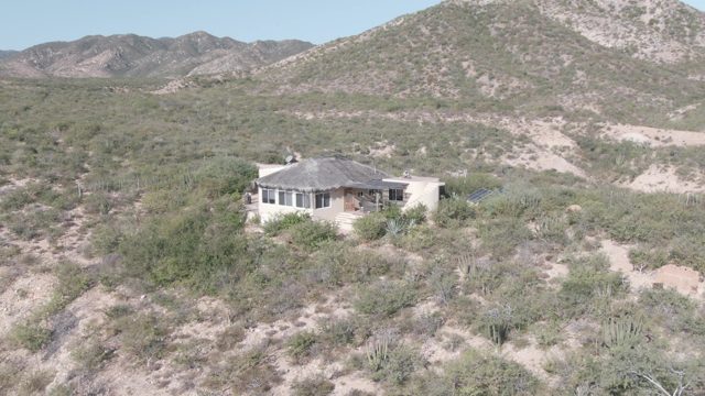 CABO PULMO BCS MEXICO-2022: Desert House in Arid Shrubland and Hills