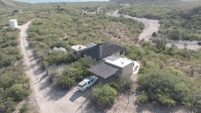 CABO PULMO BCS MEXICO-2022: Aerial Approach to Desert House and Driveway