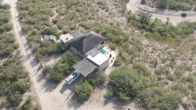 CABO PULMO BCS MEXICO-2022: Desert House with Thatched Roof and Solar Panels