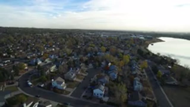 HIDDEN LAKE COLORADO-2016: Residential Area By The Lake With Lots Of Houses And