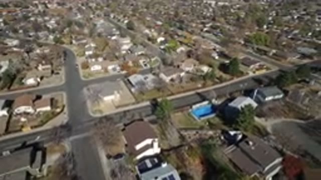 HIDDEN LAKE COLORADO-2016: Video Of A Colorado Neighborhood With Many Houses