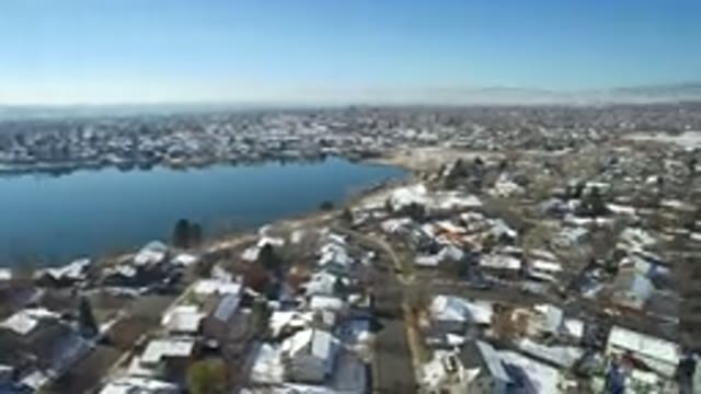HIDDEN LAKE COLORADO-2016: People Living The Big City Near A Little Lake Under A