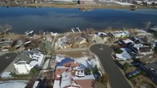 HIDDEN LAKE COLORADO-2016: Neighborhood Near A Waterway