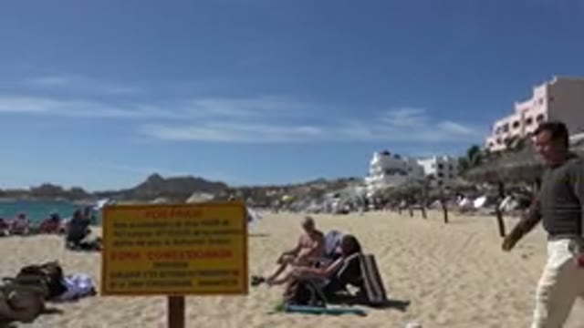 CABO SAN LUCAS MEXICO-2017: There Are A Bunch Of People Walking Around In The