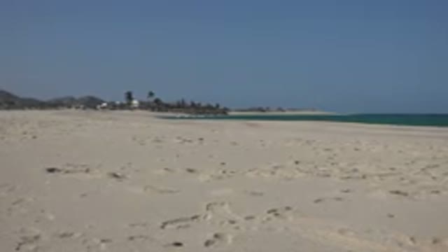 CABO PULMO MEXICO-2017: An Empty Beach Resort On A Great Sunny Day