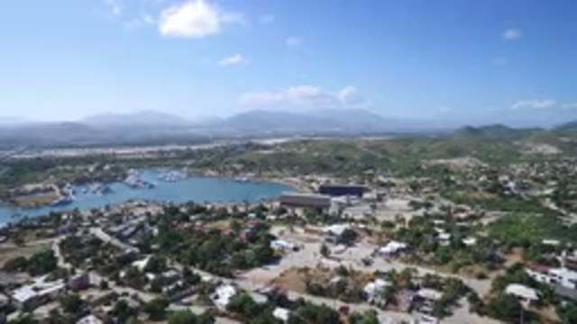 PLAYITA BCS MEXICO-2017: The City Has Huge Expanse On Either Side Of The Lake