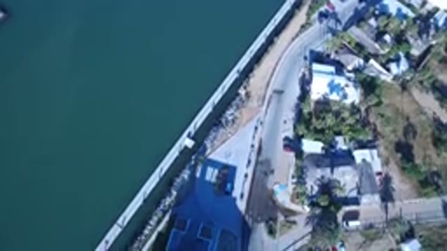 PLAYITA BCS MEXICO-2017: Overhead View Of Car Traveling By Marina