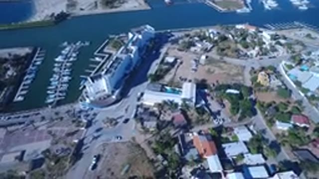 PLAYITA BCS MEXICO-2017: Aerial View Of A Hotel With A Pier Near The Sea