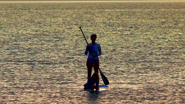 EL SARGENTO LA VENTANA MEXICO-2020: Two People Paddling on a Stand-Up Paddleboard