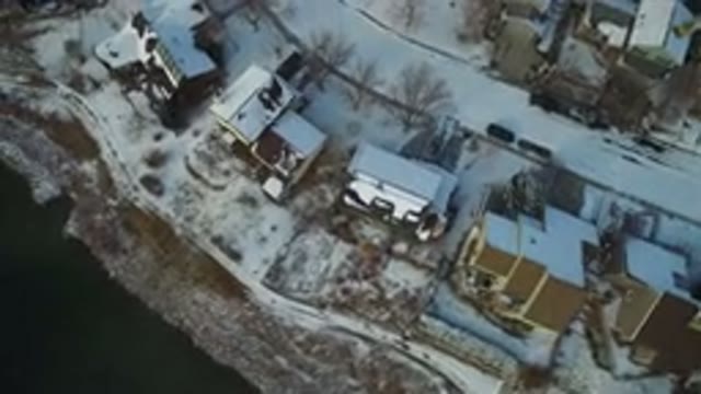 HIDDEN LAKE COLORADO-2016: Aerial Footage Of Houses Located Next To A River