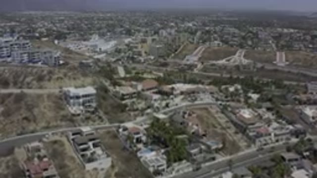 LOS CABOS MEXICO-2019: Video Of Huge Homes On Sides Of Brown Hills Pools In