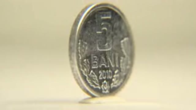 An Endless Rotate of A Silver Coin