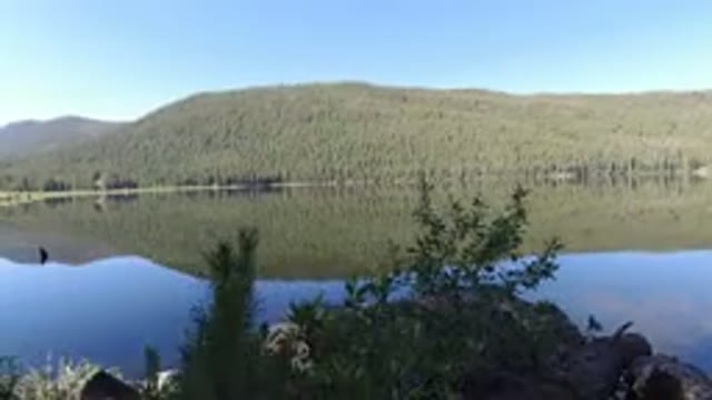 WINTER PARK COLORADO-2019: Video Of A Large Clear Lake With Mountains