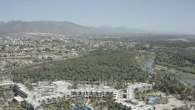 SAN JOSE DEL CABO MEXICO-2020: Video Of A City With Lots Of Buildings And Trees