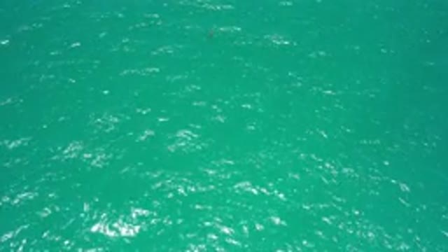 SAN JOSE DEL CABO MEXICO-2020: Ocean Sea Water Deep Green Wind Daylight Moving