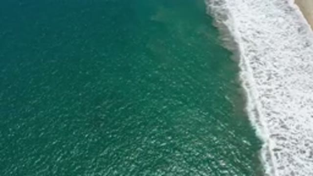 SAN JOSE DEL CABO MEXICO-2020: Rotating View Of Waves Breaking Along A Shoreline