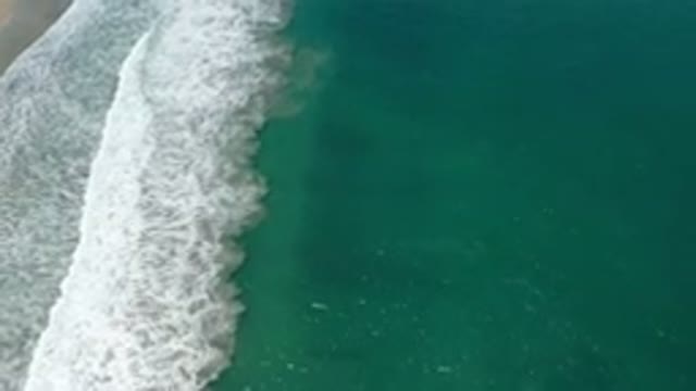 SAN JOSE DEL CABO MEXICO-2020: The Sea Waves Slowly Crashing At The Beach