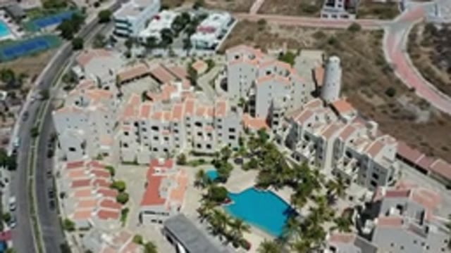 LOS CABOS MEXICO-2020: Beautiful Warm Resort Vacation Spot With Pool For The