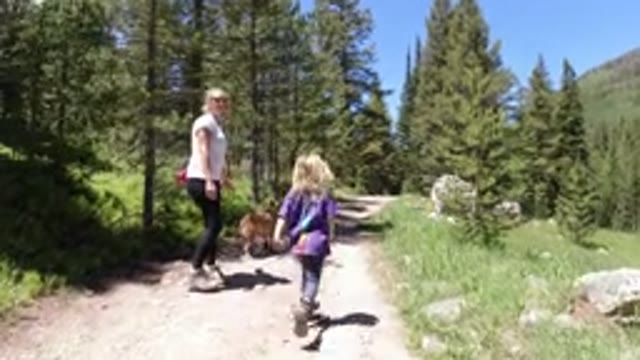 WINTER PARK COLORADO-2019: Young Girl Beats World Record For Running Faster Than