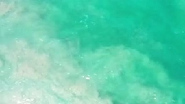 LOS CABOS MEXICO-2020: Beautiful Green Waves Moving And Bouncing In Sea To Turn