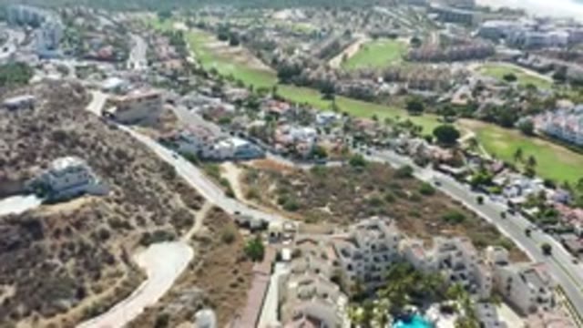 LOS CABOS MEXICO-2020: Flying Over A Well Built And Expensive Looking Neighborhood