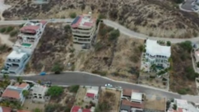 LOS CABOS MEXICO-2020: Overhead View Slowly Closing In On A Neighborhood Of