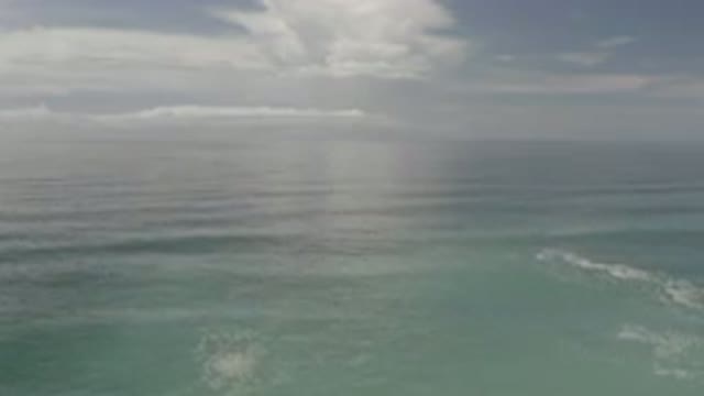 LOS CABOS MEXICO-2020: Beautiful Panning Shot Of The Clean And Clear Gray Waters