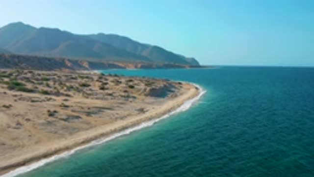 EL SARGENTO LA VENTANA MEXICO-2020: Flight Over Coastline Featuring Waves