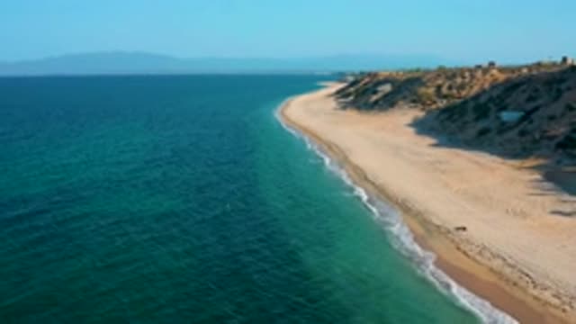 EL SARGENTO LA VENTANA MEXICO-2020: Large Aerial Footage Of A Sandy Beach While