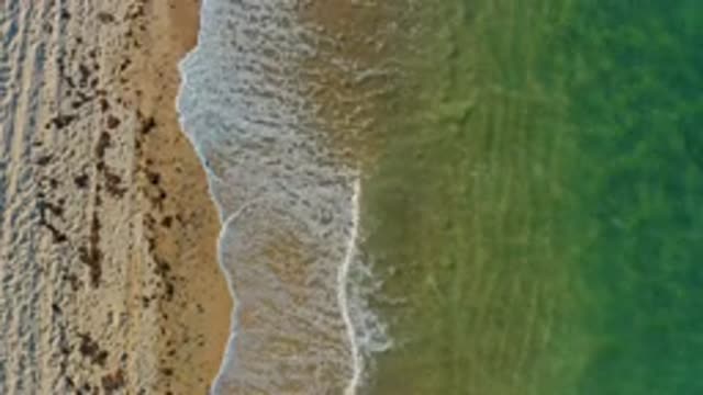 EL SARGENTO LA VENTANA MEXICO-2020: The Sea Waves Touch the Beach Sand