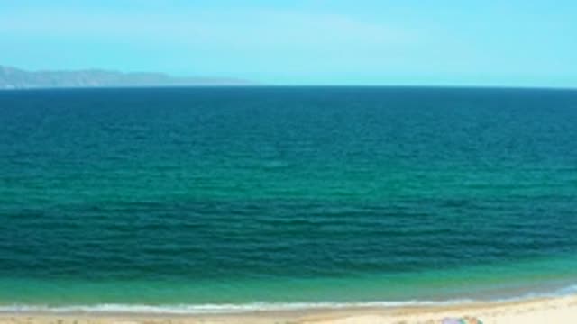 EL SARGENTO LA VENTANA MEXICO-2020: Beautiful Beach With Waves Crashing And