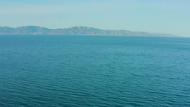 EL SARGENTO LA VENTANA MEXICO-2020: Bright Blue Ocean Water Calmly Flowing With