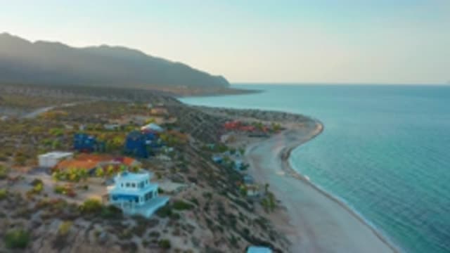 EL SARGENTO LA VENTANA MEXICO-2020: Camera Flying Over Small Beach Houses