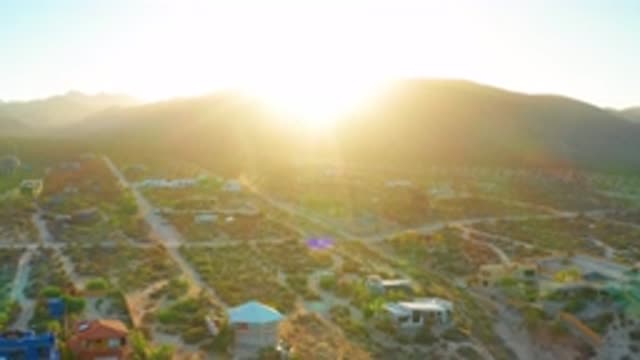 EL SARGENTO LA VENTANA MEXICO-2020: Far Top View Of The Sun Rays Over The Valley