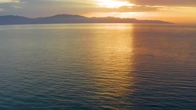 EL SARGENTO LA VENTANA MEXICO-2020: Beautiful Dawn Of Sun With Hills And Lake