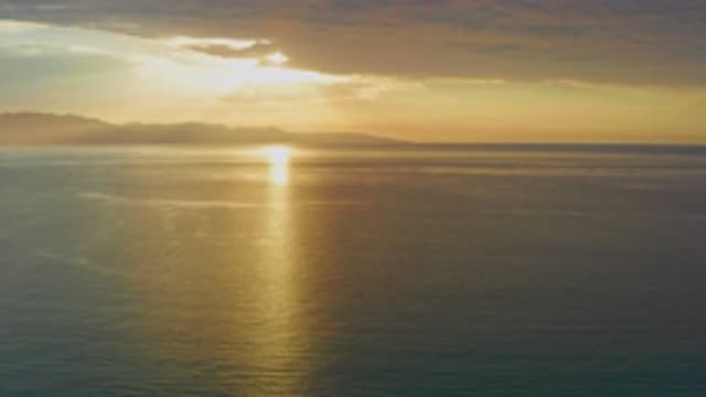 EL SARGENTO LA VENTANA MEXICO-2020: Bright Orange Yellow Sunset Shines Above