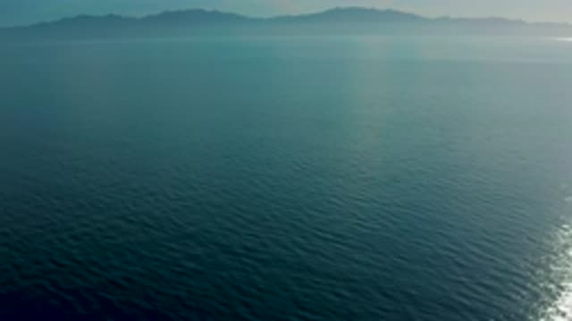 EL SARGENTO LA VENTANA MEXICO-2020: Miles Of The Blue Ocean Sparkling Under The Sunlight