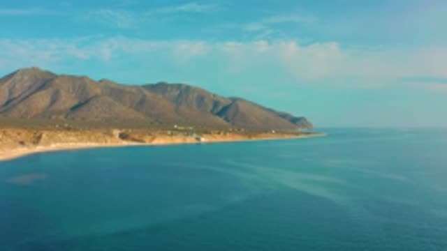 EL SARGENTO LA VENTANA MEXICO-2020: Large Mountain Jutting Up Against The Ocean
