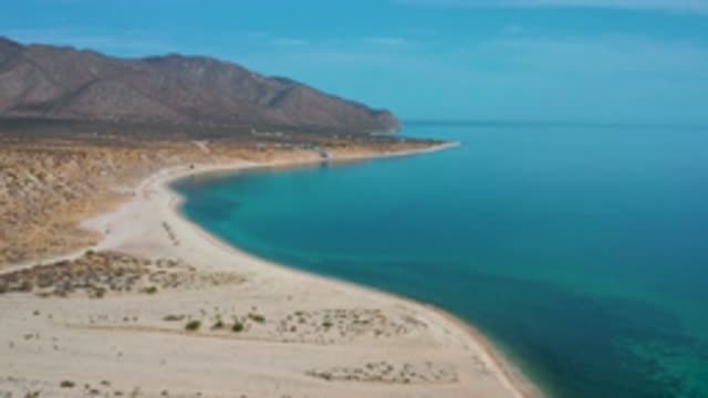EL SARGENTO LA VENTANA MEXICO-2020: Calm Seas Against Empty Beach