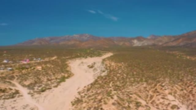 EL SARGENTO LA VENTANA MEXICO-2020: Desert Road In A Clear Bright Day From An