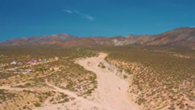 EL SARGENTO LA VENTANA MEXICO-2020: Mountain Plain In The Desert With A Sandy Expanse And Trees