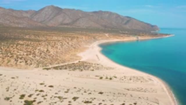 EL SARGENTO LA VENTANA MEXICO-2020: Desert Like Coastline With Mountains In The Background