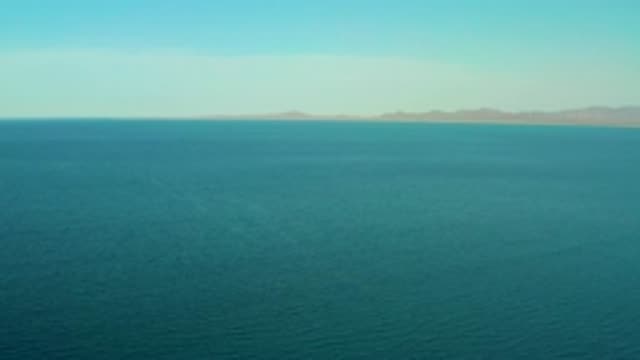 EL SARGENTO LA VENTANA MEXICO-2020: The Long View Of The Silent Beach And Blue