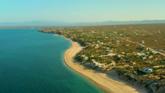EL SARGENTO LA VENTANA MEXICO-2020: Blue Ocean Meets Sandy Beach Shoreline And