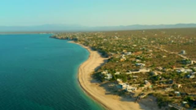 EL SARGENTO LA VENTANA MEXICO-2020: Beautiful Sea Shore With Blue Water And Green Trees