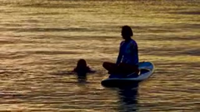 EL SARGENTO LA VENTANA MEXICO-2020: A Woman Wearing A Bathing Suit Sits In A Small Boat