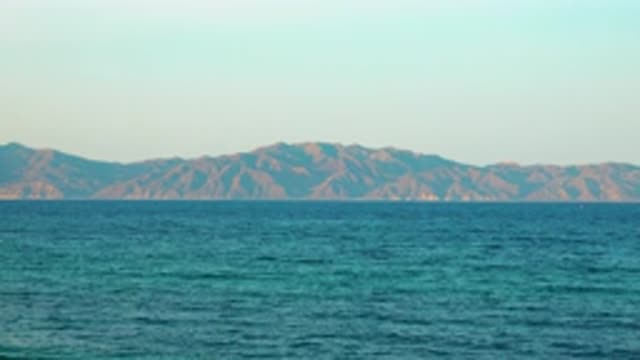 EL SARGENTO LA VENTANA MEXICO B-2020: Beautiful Footage Of A Long Stretch Of Shoreline