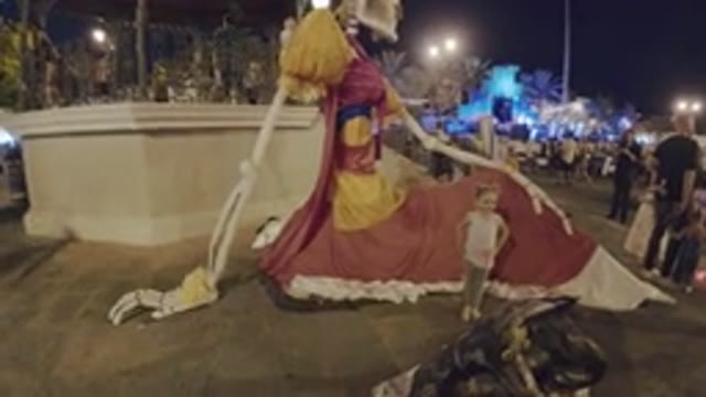 LOS CABOS MEXICO-2019: Young Kid Is Not Afraid Of Being Close To A Giant
